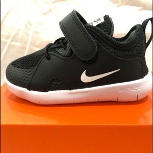 Toddler Nike Flex Contact 3 New in Box SIZE  7C